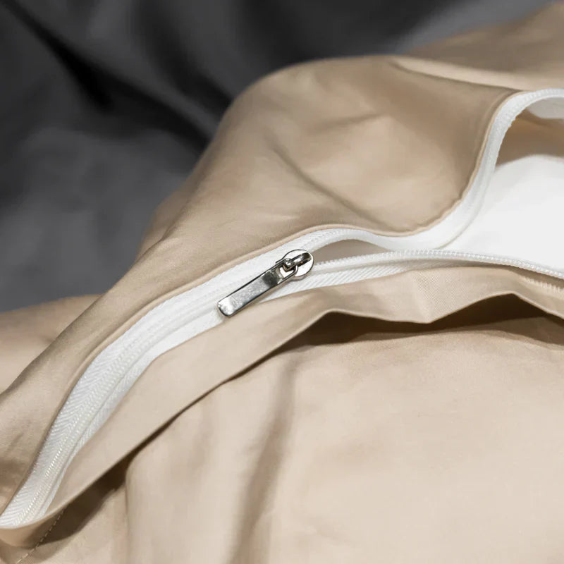 Soft Silk Bedding 4 Piece Set